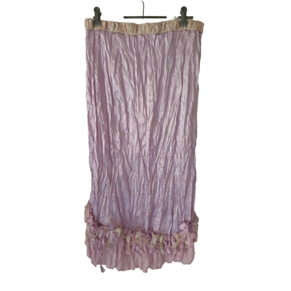 High Low Skirt - Picture 2 of 3